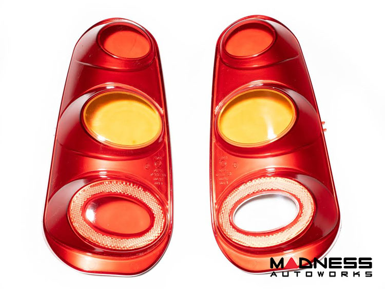 smart fortwo Tail Light Set - 450 model - Red w/ Amber Lenses